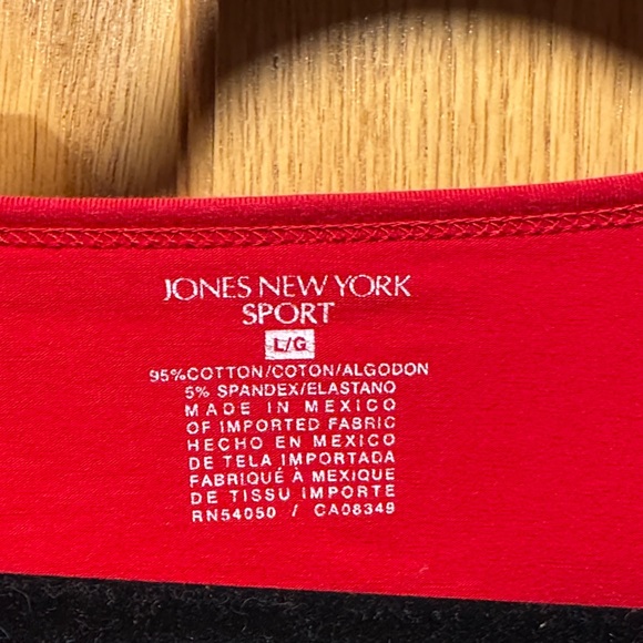Jones New York Bold Red Long Sleeve Top - Picture 2 of 3
